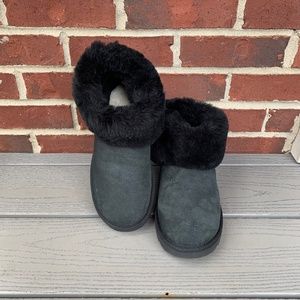 UGG Classic Mini Fluff Bootie